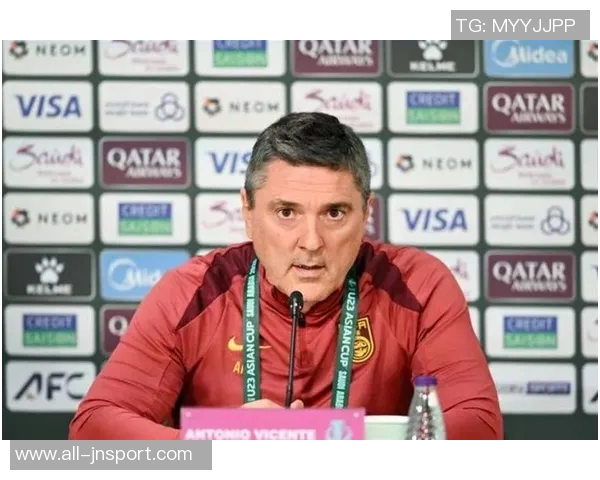 体坛王勤伯发声呼吁安东尼奥不要加入国足以免影响职业生涯发展