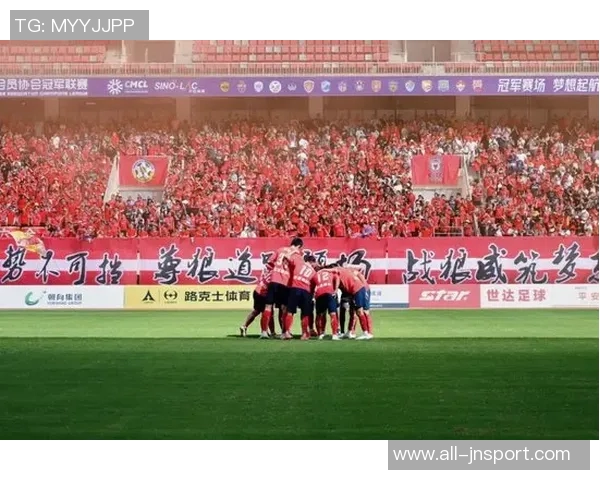 2025赛季河南球迷热情高涨超千人主场全勤六人远征客场全勤成就传奇